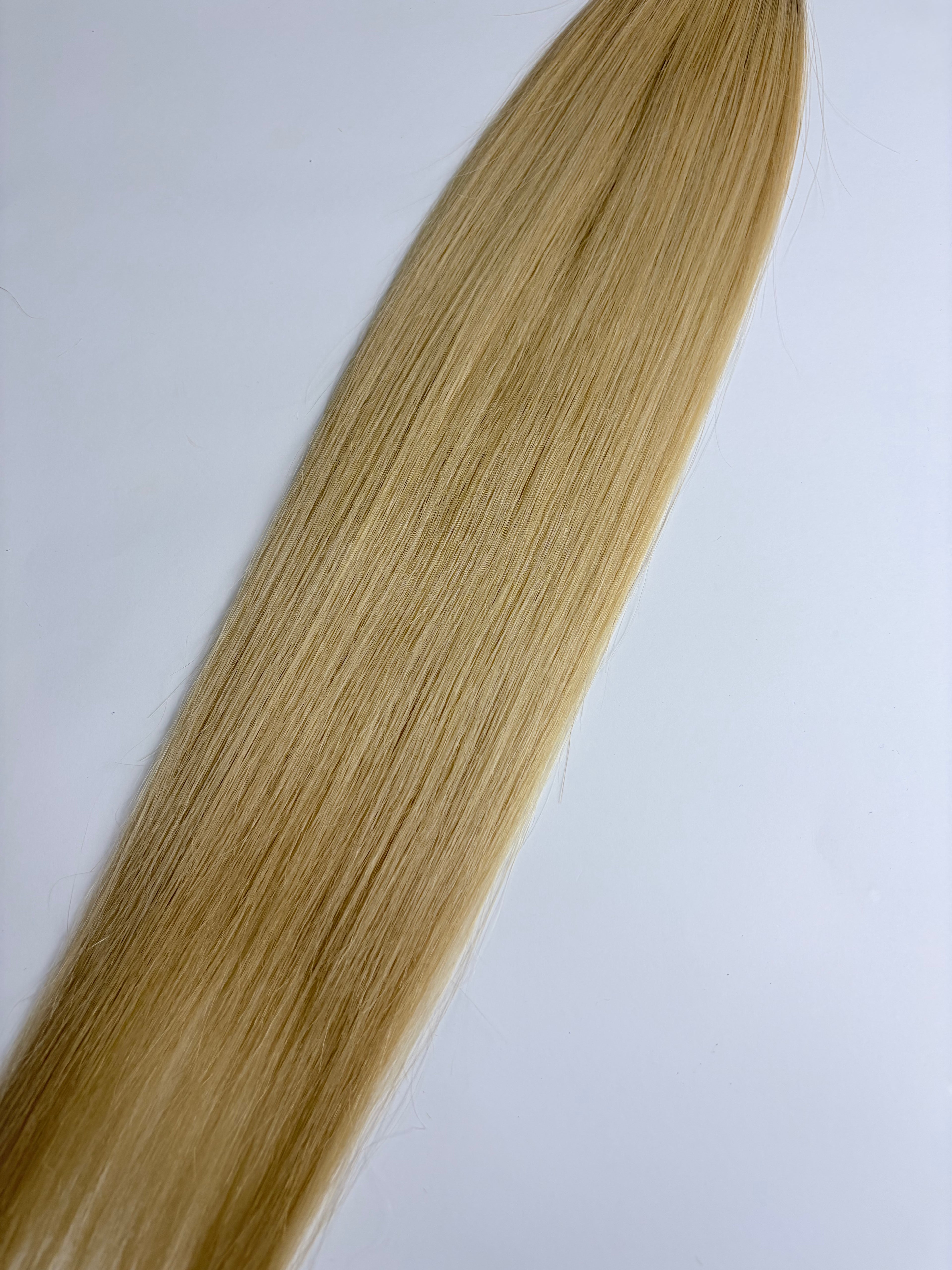 Włosy Lux Soft — Odcień 8.0 — Proste